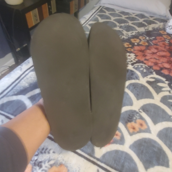 Gucci - Picture 2 of 9